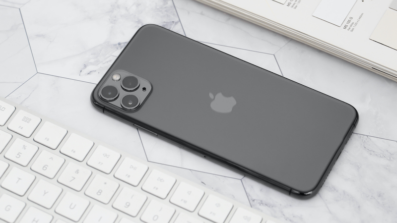 iPhone 11 Pro Max 512GB | Thiết kế mặt lưng kính thời thượng